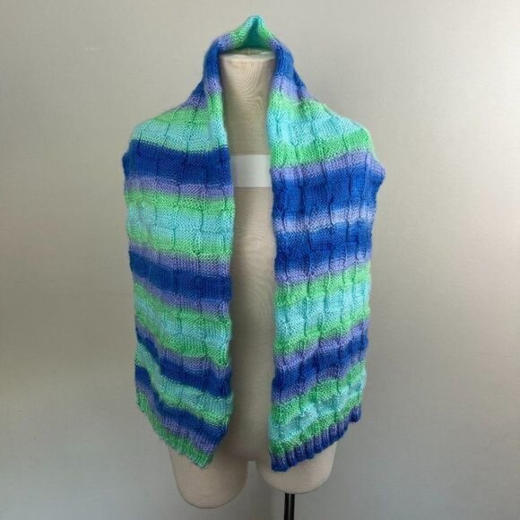 35 Blue? Green Purple Knit Scarf - Picture 2 of 5